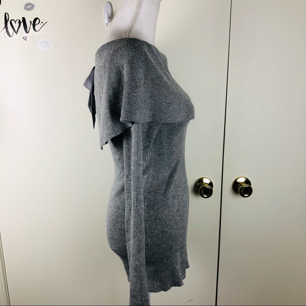 WHBM METALLIC SILVER DOME NECKLINE STRETCH TOP MED - Picture 5 of 9